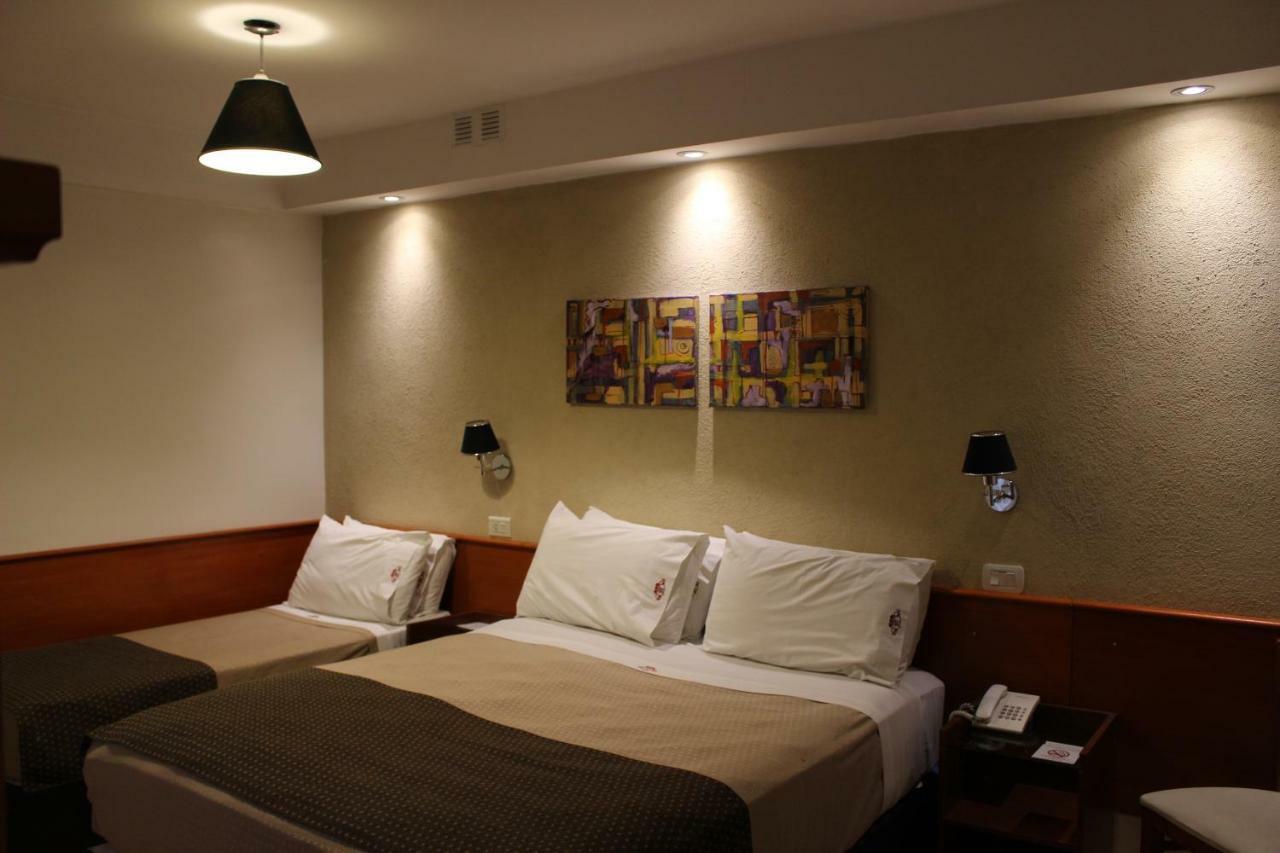 Hotel Viena คอร์โดบา ภายนอก รูปภาพ